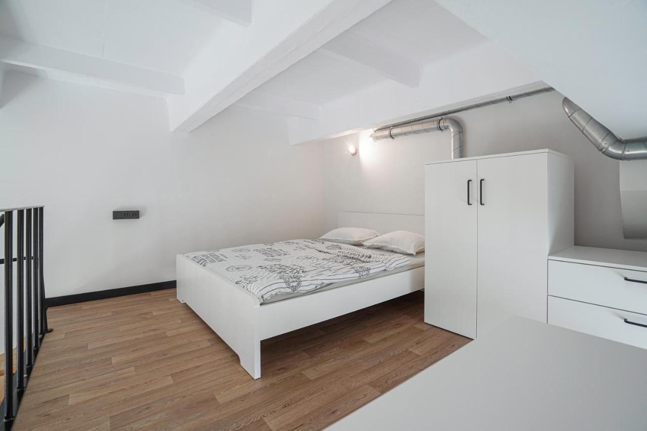 Respublikos Loft Forentinn Panevezys Ngoại thất bức ảnh